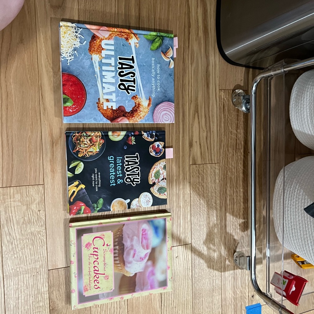 Cookbooks - Picture 2 of 2